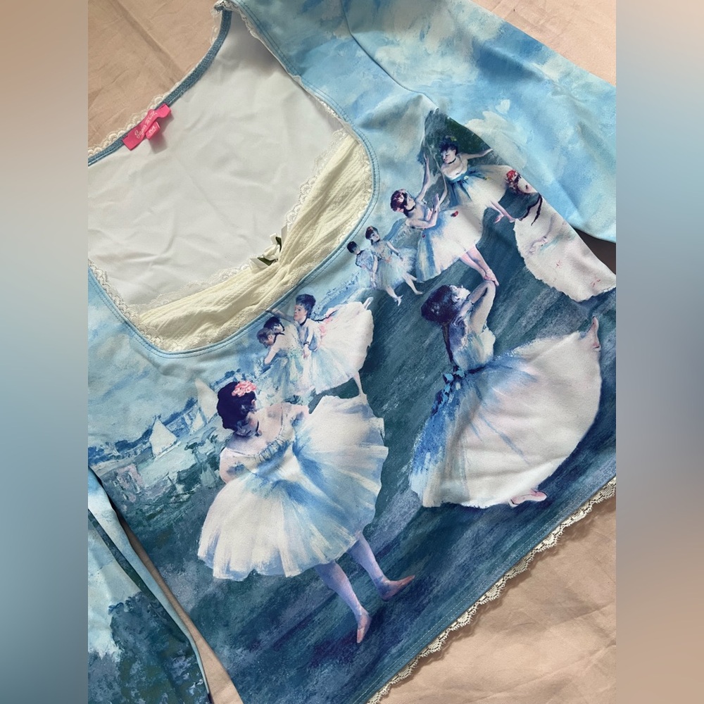 Sugar Thrillz Blue and White Lace Ballet Trim Top - Picture 5 of 6
